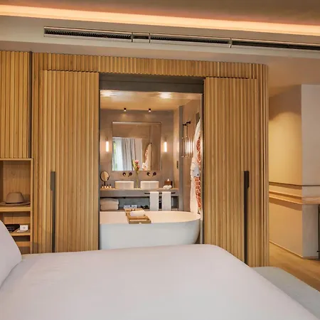 Only 5* Málaga